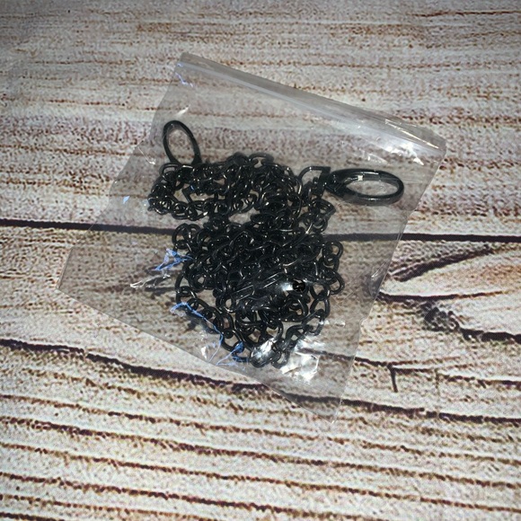 NWT Cambridge Clutch - Picture 5 of 6